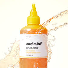 MEDICUBE - Kojic Acid Turmeric Resurfacing Toner 250 ML	 | Tonico Antimanchas 4