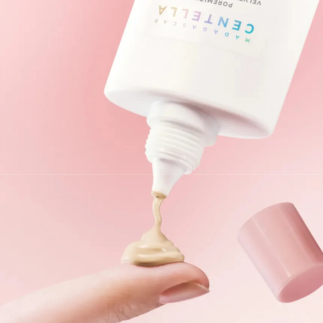 SKIN1004 - Madagascar Centella Poremizing Velvet Finish Sunscreen 50 ML | Potector Solar Hibrido 3